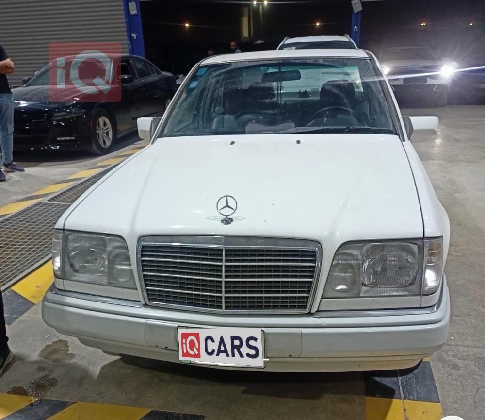 مرسيدس بنز E-Class